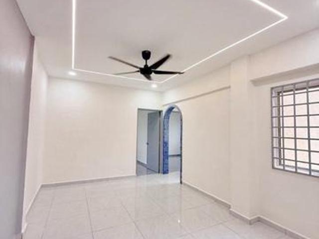 Flat for sale in Bukit Ledang, Johor