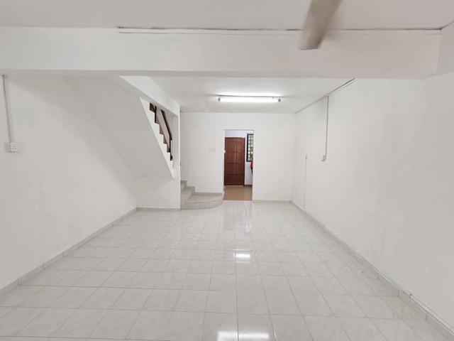 Terraced House for sale in Ulu Tiram, Johor