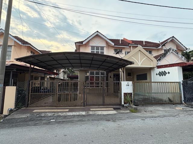Terraced House for sale in Tanjong Sepat, Selangor