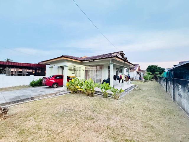 Residential House for sale in Tanjong Sepat, Selangor