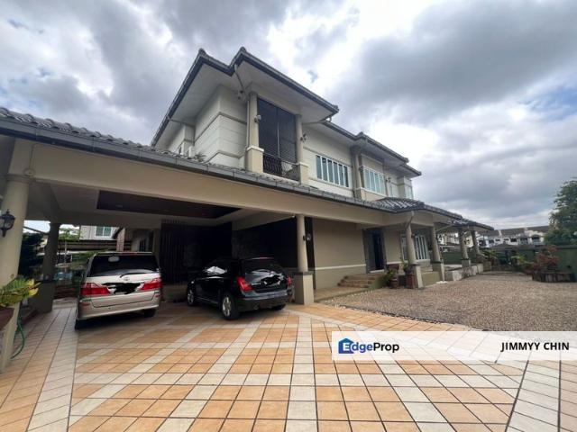House for sale in Kuching