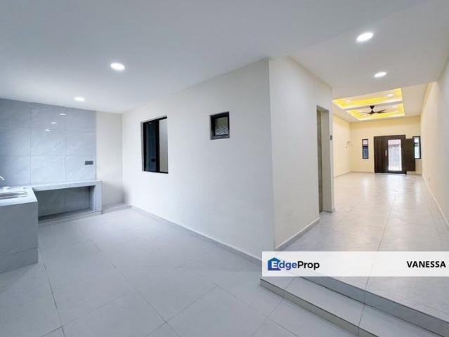House for sale in Ulu Tiram, Johor