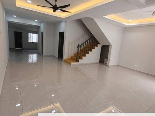 House for sale in Ulu Tiram, Johor
