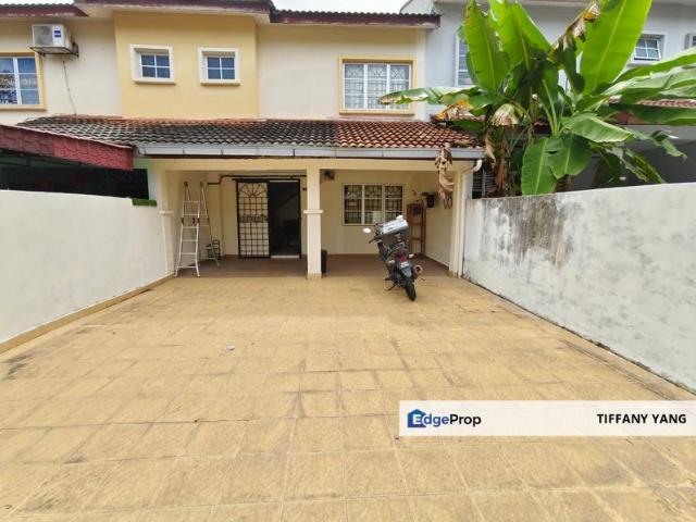 House for sale in Jalan Kesumba 3A Seksyen BB20, Bukit Beruntung