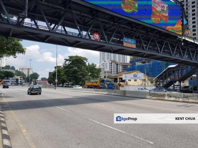 Shop for rent in Country Heights Damansara, Kuala Lumpur
