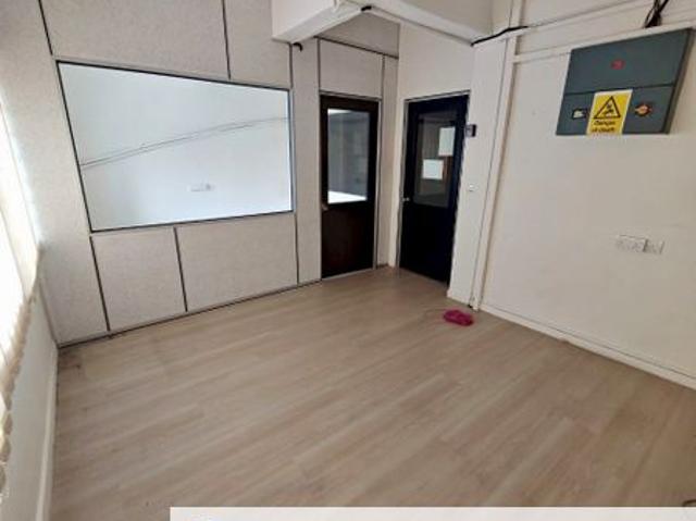 Shop for rent in Jalan Klang Lama, Kuala Lumpur