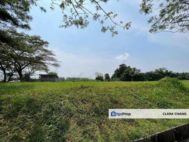 Shop for sale in Ulu Tiram, Johor