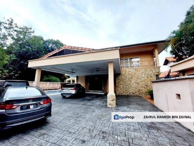 House for sale in Seksyen U8, Shah Alam