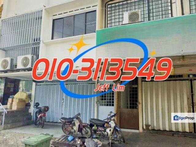 Shop for rent in Country Heights Damansara, Kuala Lumpur