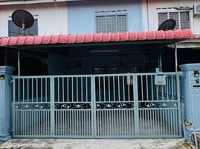 Terraced House for sale in Ulu Tiram, Johor