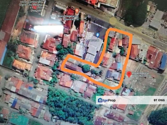 House for sale in Malaka