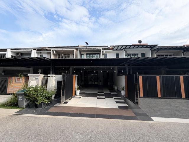Terraced House for sale in Ulu Tiram, Johor