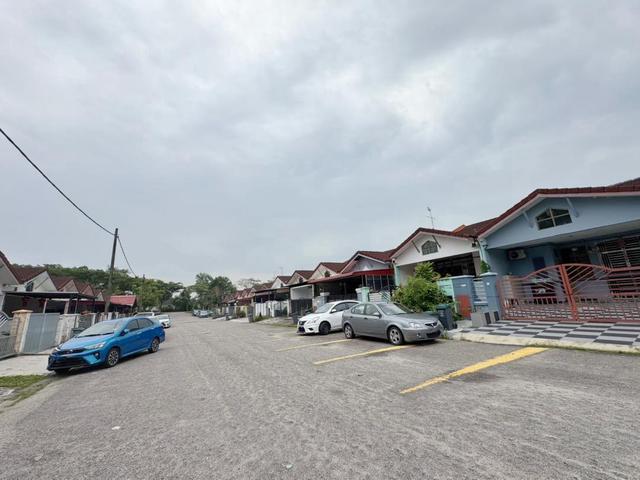 Terraced House for sale in Ulu Tiram, Johor