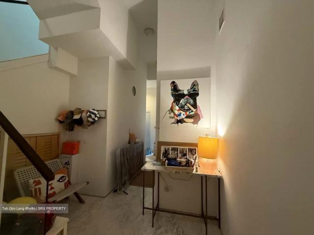 Condominium for rent in Holland