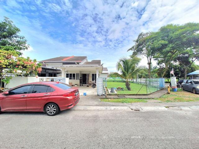Residential House for sale in Alam Impian, Selangor