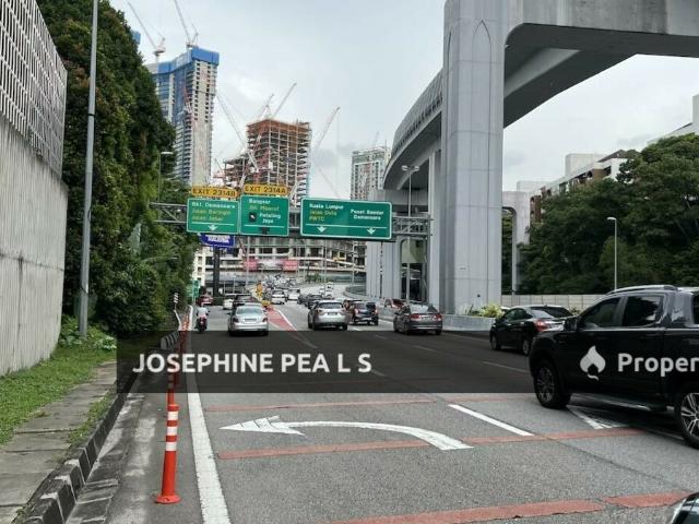 Shop for rent in Country Heights Damansara, Kuala Lumpur