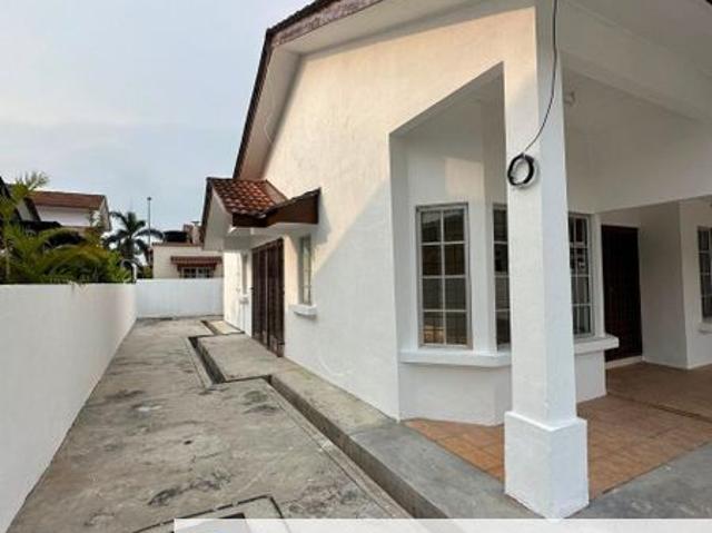 House for rent in Kajang, Langat