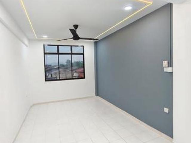 Flat for sale in Ulu Tiram, Johor