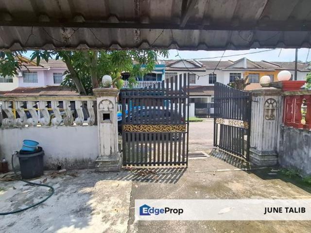 House for sale in Batu Pahat