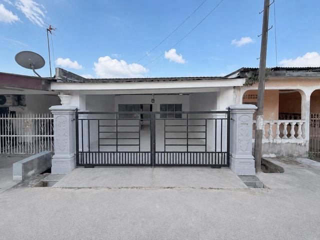Terraced House for sale in Tangkak, Johor
