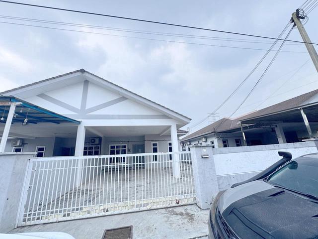 Residential House for sale in Batu Pahat
