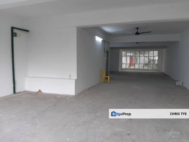 Shop for sale in Petaling, Subang Jaya