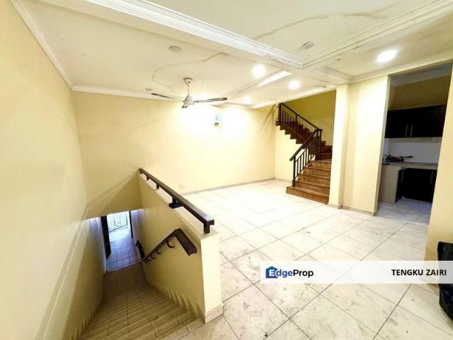 House for sale in Petaling, Damansara Damai