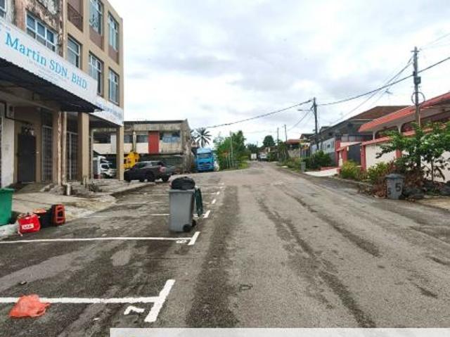Shop for rent in Ulu Tiram, Johor
