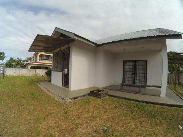 Bungalow for sale in Kuching