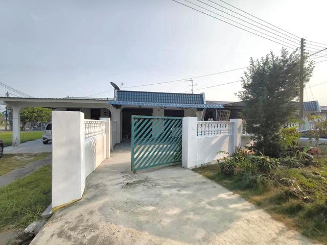 Terraced House for sale in Pekan Nanas, Johor