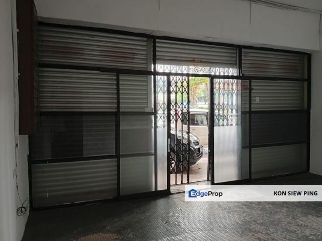 Shop for rent in Kuching