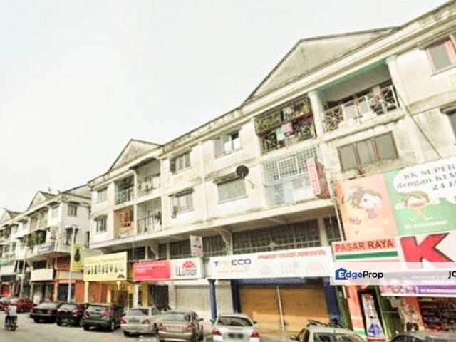 Shop for sale in Langat, Selangor