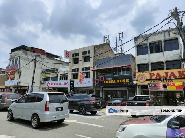 Shop for sale in Kajang, Langat