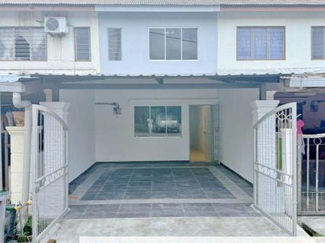 House for sale in Pekan Nanas, Johor
