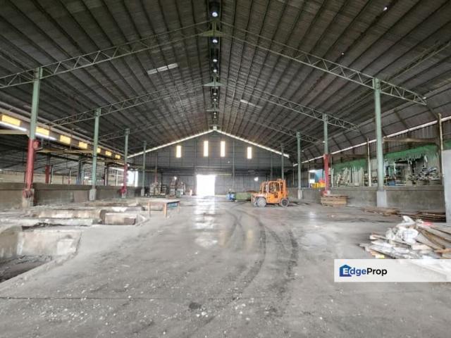 Warehouse for sale in Kuching