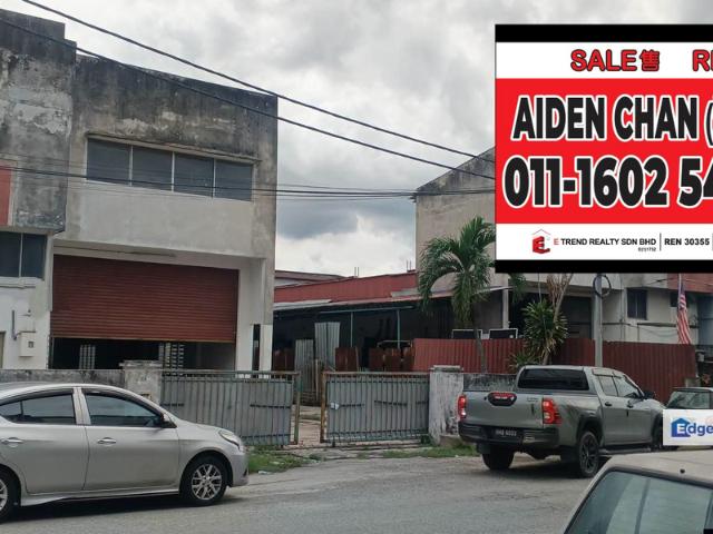 Warehouse for rent in Taman Pengkalan Jaya, Majlis Bandaraya Ipoh