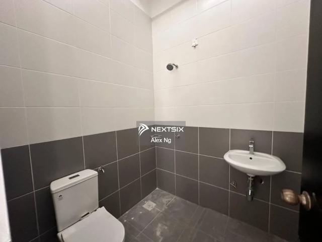 Shop for rent in Georgetown, Penang