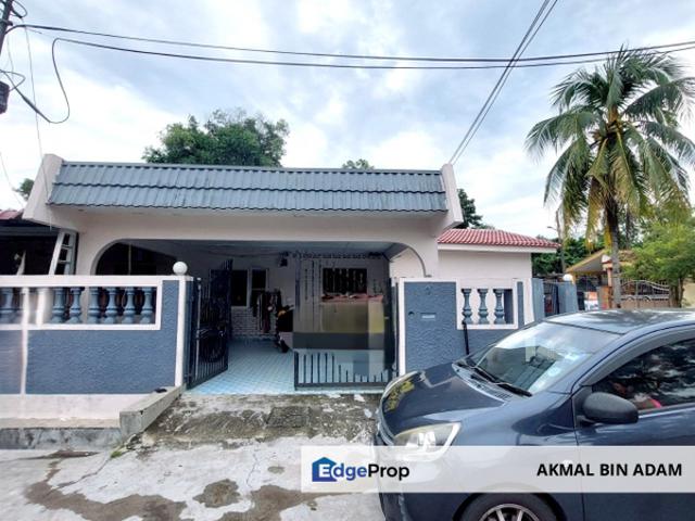 House for sale in Langat, Selangor