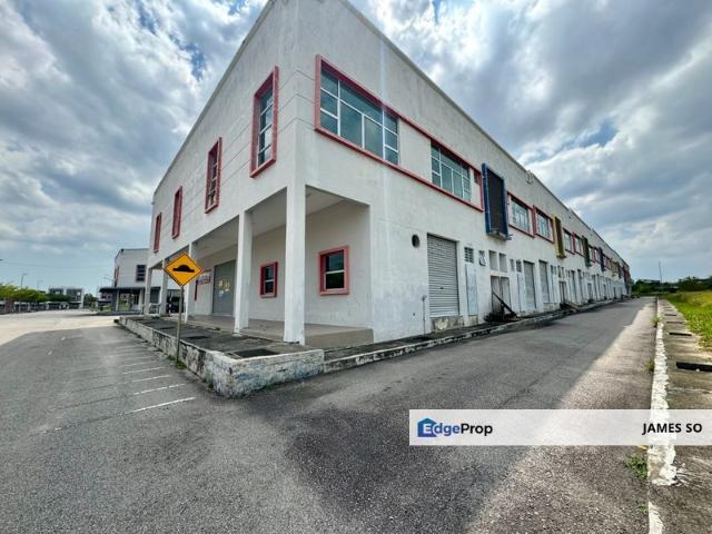 Shop for rent in Malaka