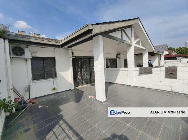 House for sale in Petaling, Subang Jaya