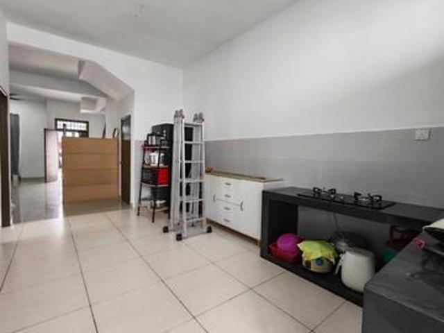 Terraced House for sale in Pekan Nanas, Johor