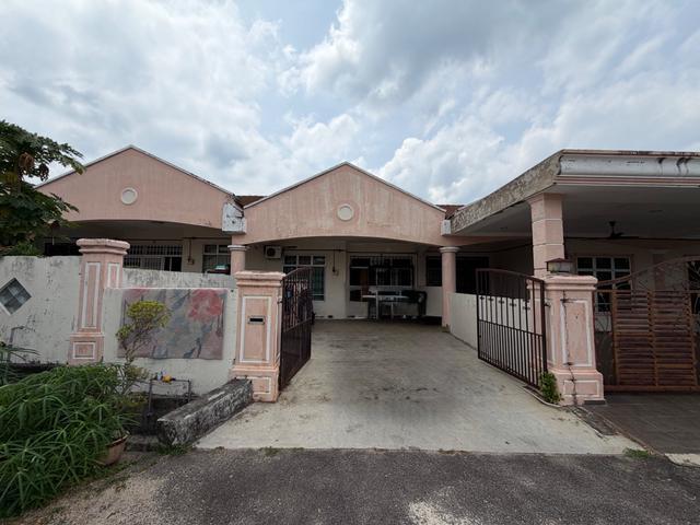 Terraced House for sale in Tangkak, Johor
