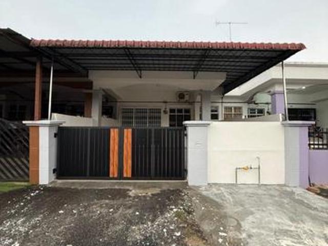 Terraced House for sale in Simpang Renggam, Kluang