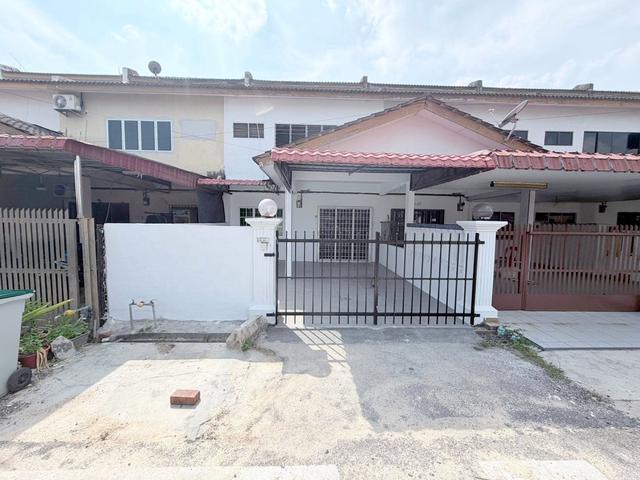 Terraced House for sale in Tangkak, Johor