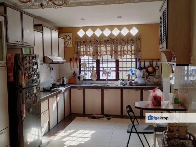 House for sale in Petaling, Damansara Damai