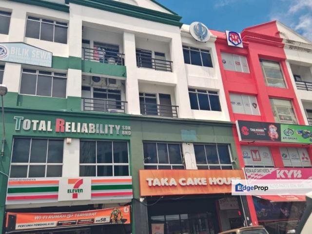 Shop for rent in Kuching