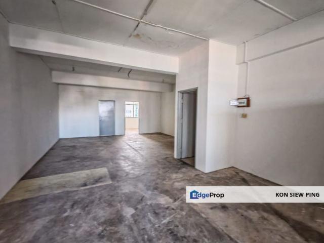 Shop for rent in Kuching