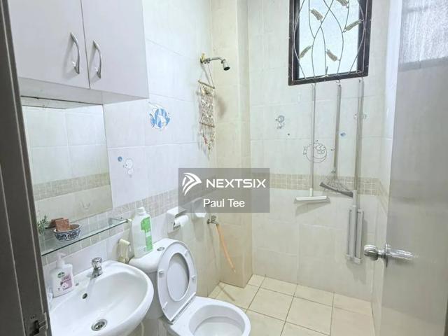 Residential House for sale in Sibu Laut