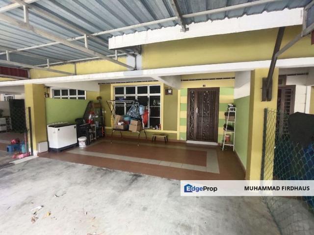 House for sale in Taman Bukit Dahlia, Masai