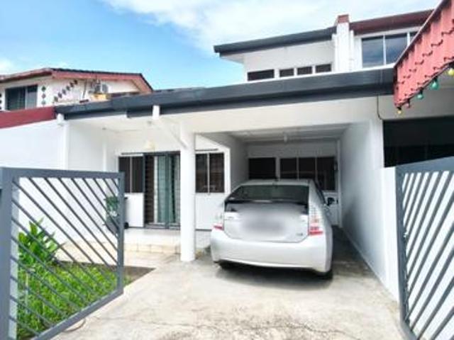 Terraced House for rent in Kuching